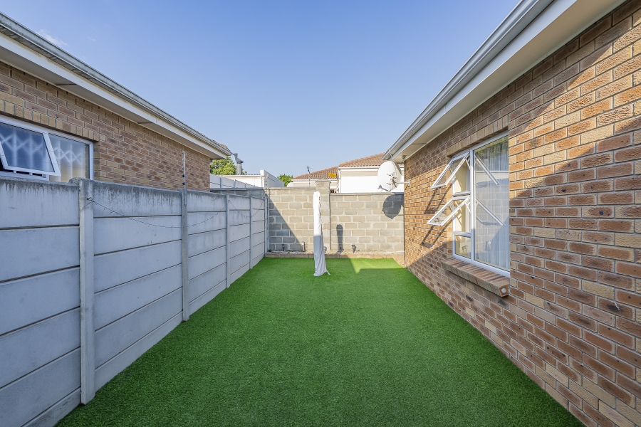 4 Bedroom Property for Sale in Hunters Creek Western Cape